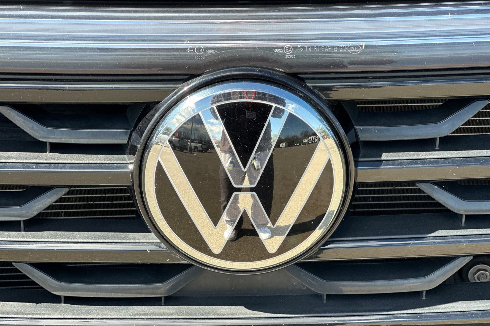 Used 2024 Volkswagen Atlas Cross Sport SE image 47