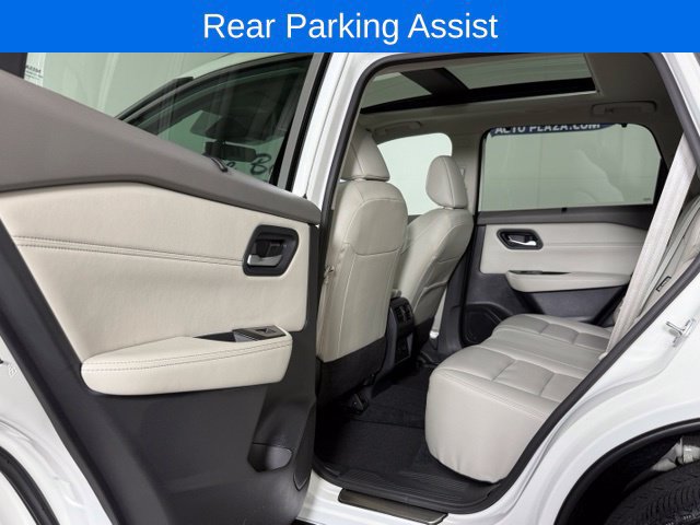 Used 2023 Nissan Rogue SL w/ SL Premium Package AWD/4WD image 12