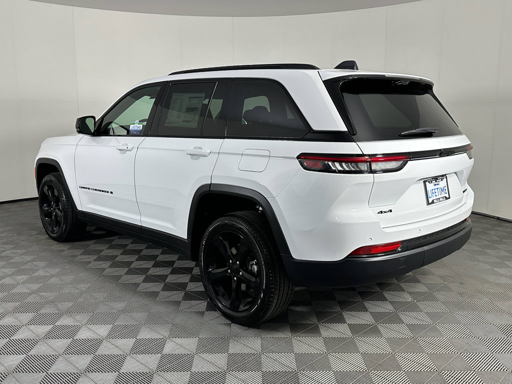 New 2025 Jeep Grand Cherokee Limited image 15
