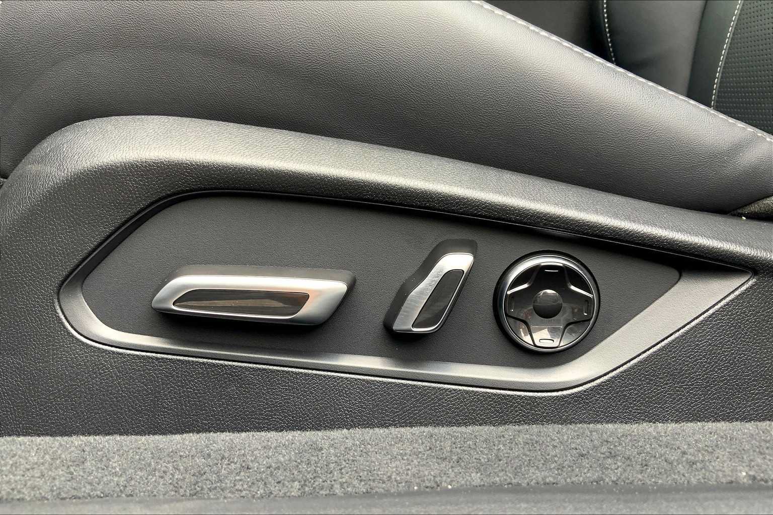 New 2025 Acura TLX w/ Technology Package FWD image 14