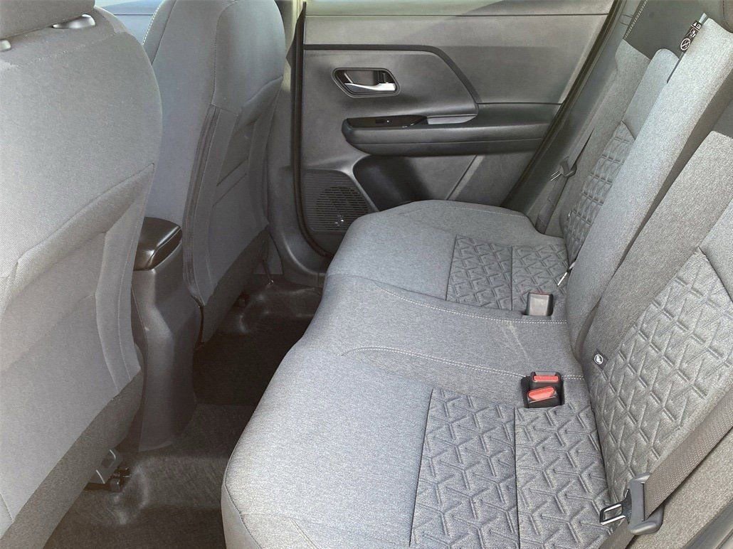 New 2026 Nissan Kicks SV image 14