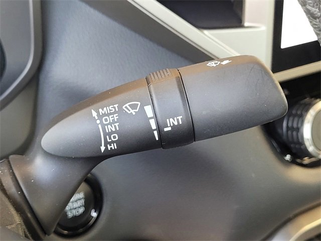 Used 2025 Toyota Tundra Limited image 31