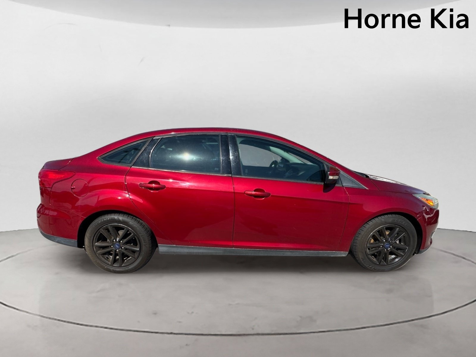 Used 2016 Ford Focus SE FWD image 3