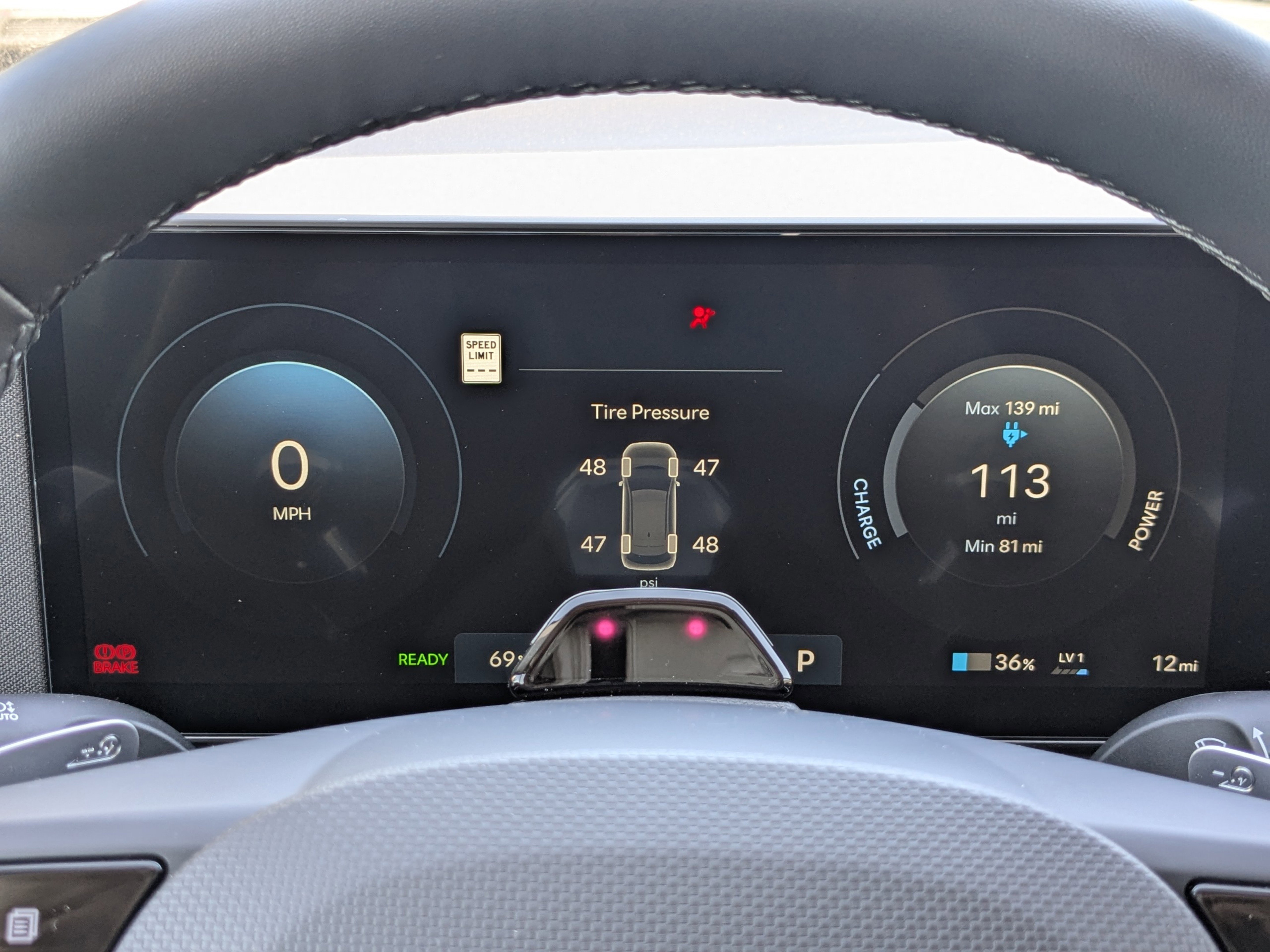 New 2025 Hyundai Ioniq 5 SE image 24