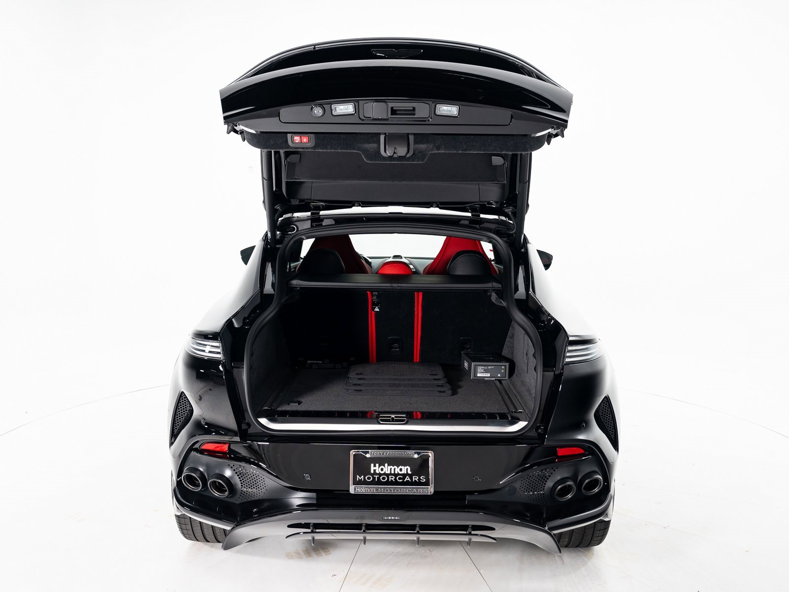 Used 2025 Aston Martin DBX 707 image 43