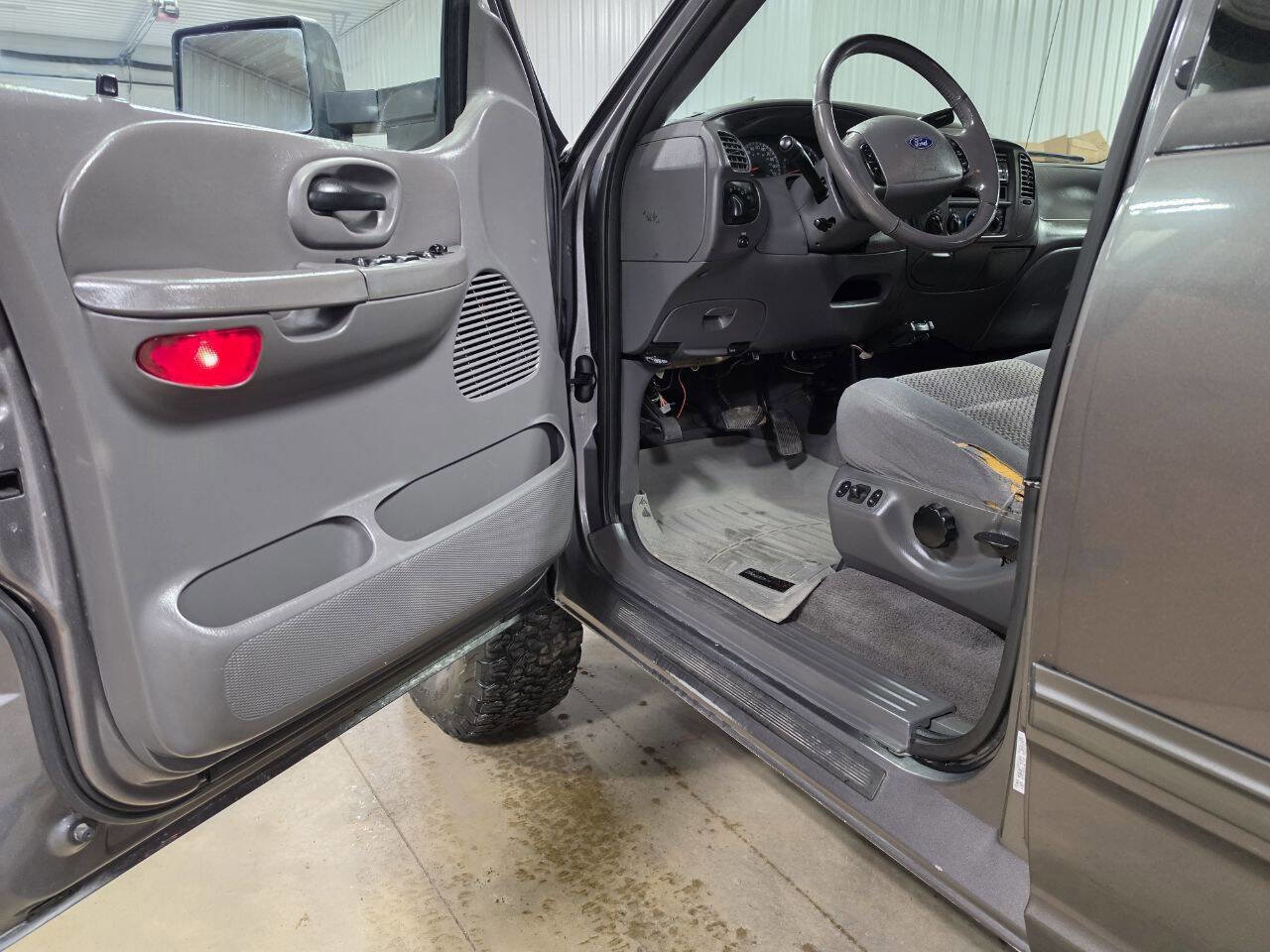 Used 2003 Ford F150 XLT AWD/4WD image 20