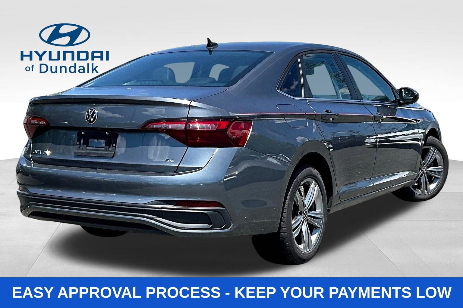Used 2024 Volkswagen Jetta SE FWD image 5