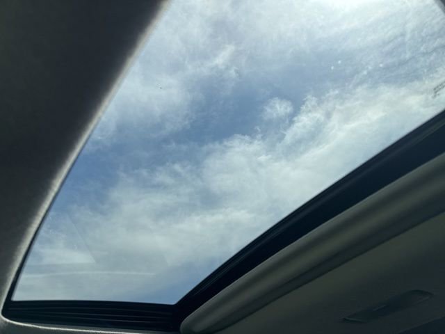 Used 2022 Toyota Corolla Cross LE w/ Moonroof Package image 37