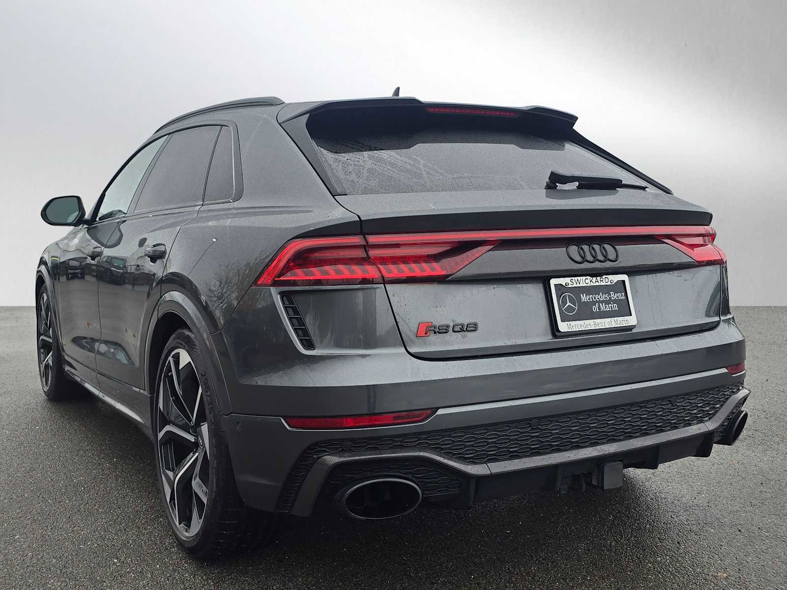 Used 2021 Audi RS Q8 w/ Carbon Optic Package image 5