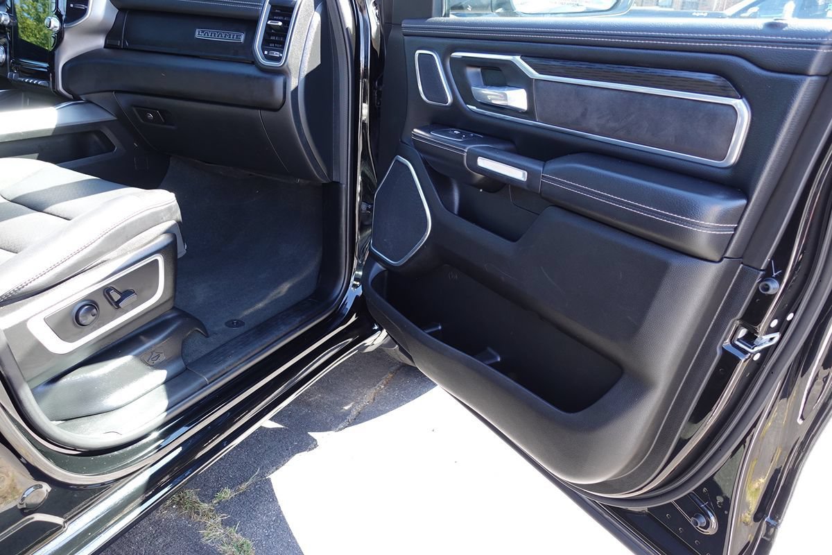 Used 2023 RAM 1500 Laramie AWD/4WD image 35