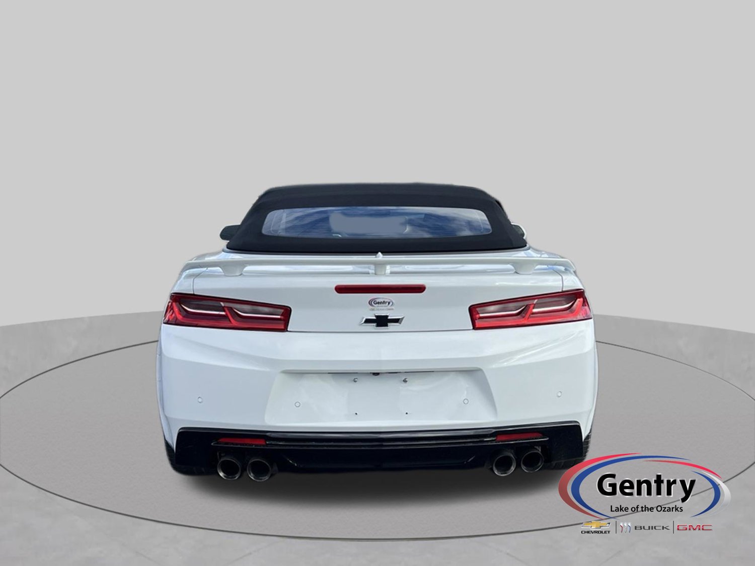 Used 2018 Chevrolet Camaro SS RWD image 4