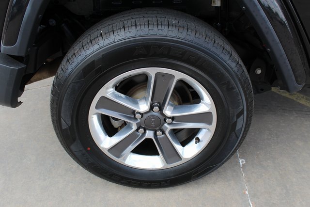 Used 2020 Jeep Wrangler Unlimited Sahara image 22