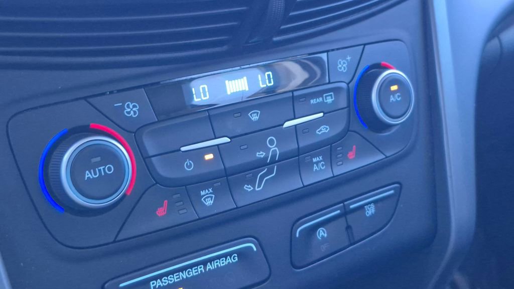 Used 2018 Ford Escape SEL image 24