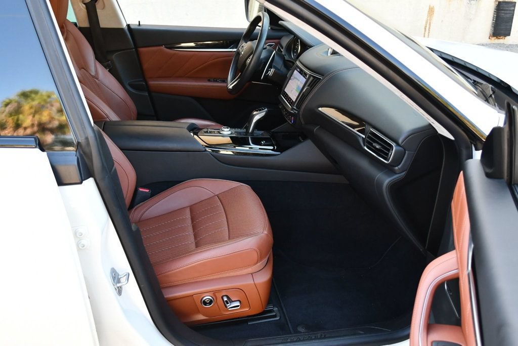 Used 2022 Maserati Levante Modena AWD/4WD image 56
