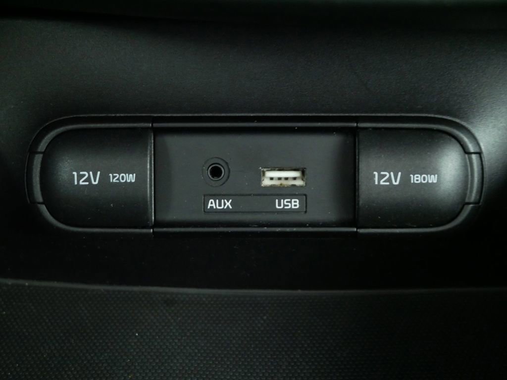 Used 2016 Kia Soul Base image 32