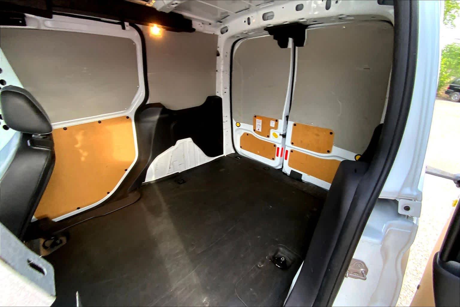 Used 2016 Ford Transit Connect XL FWD image 19