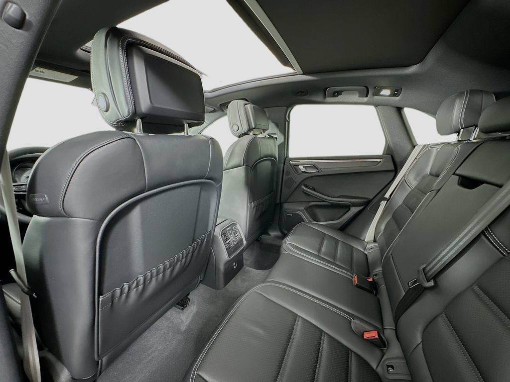 New 2026 Porsche Macan GTS AWD/4WD image 24