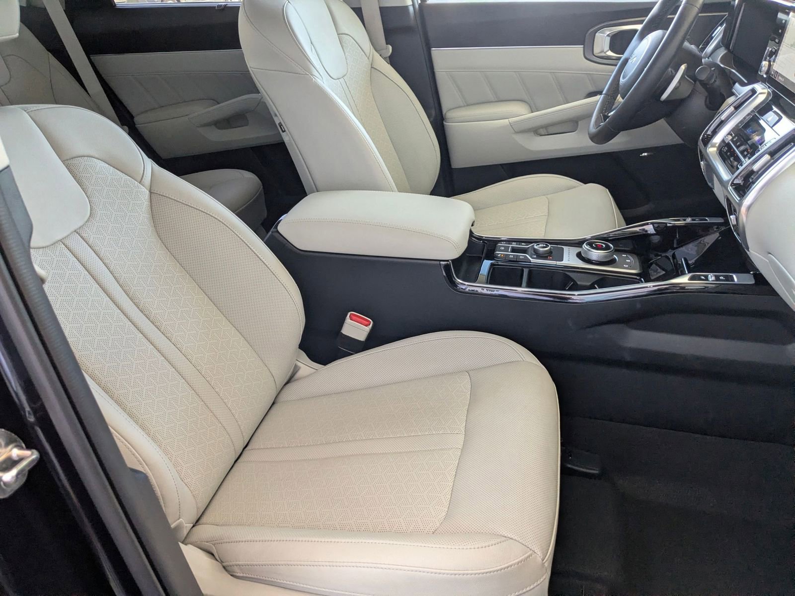 Used 2024 Kia Sorento SX Prestige AWD/4WD image 26