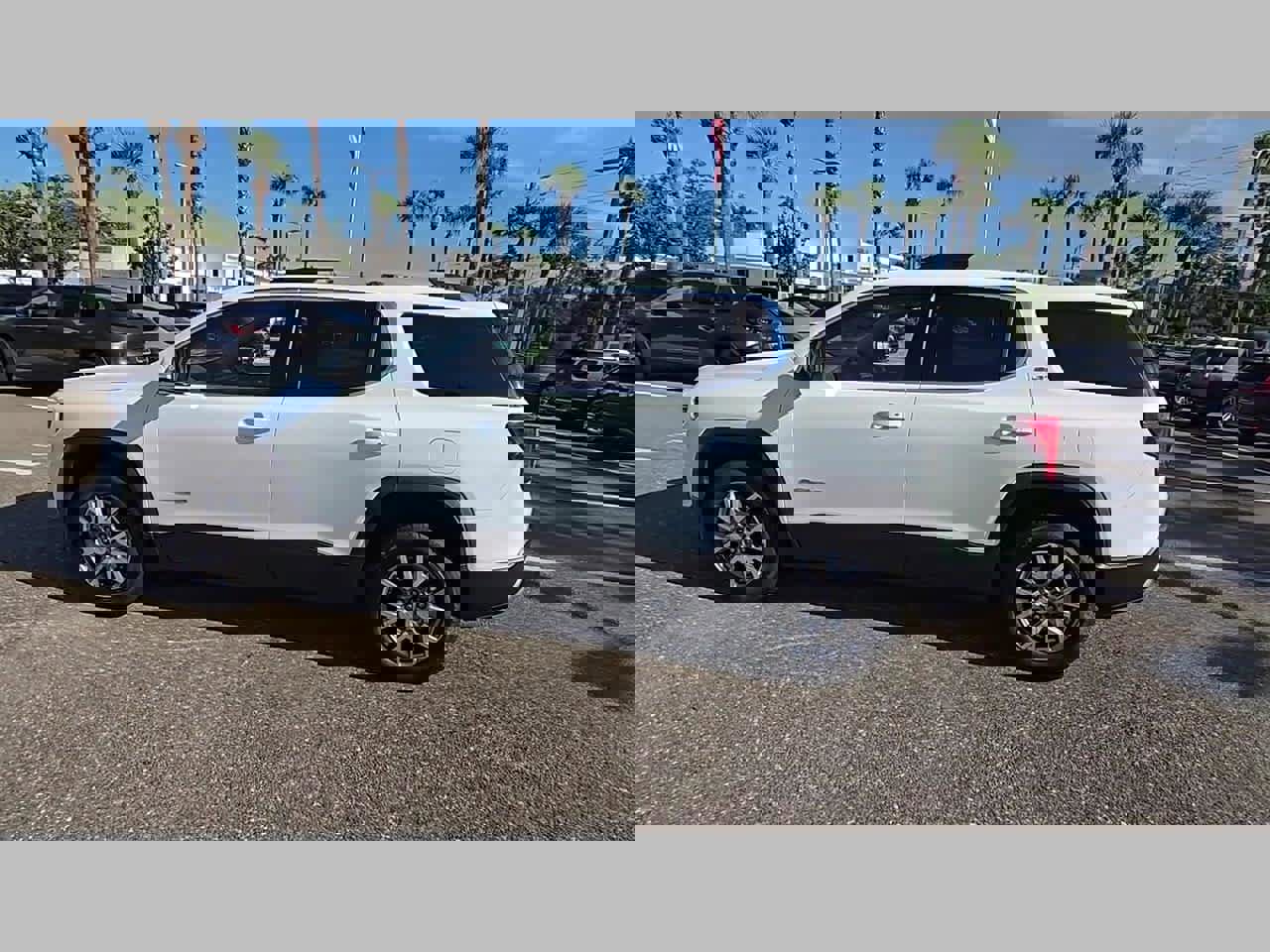 Used 2021 GMC Acadia SLT w/ Preferred Package image 24