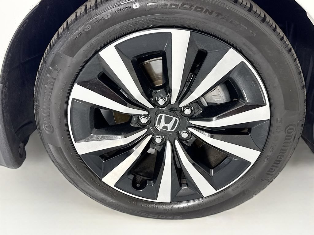 Certified 2024 Honda Civic EX-L image 32