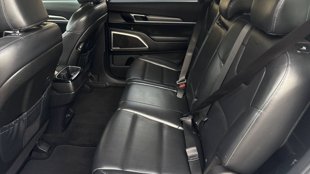 Used 2020 Kia Telluride LX AWD/4WD image 10