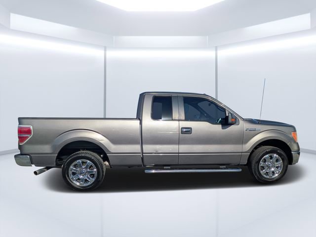 Used 2014 Ford F150 XLT w/ XLT Chrome Package image 2