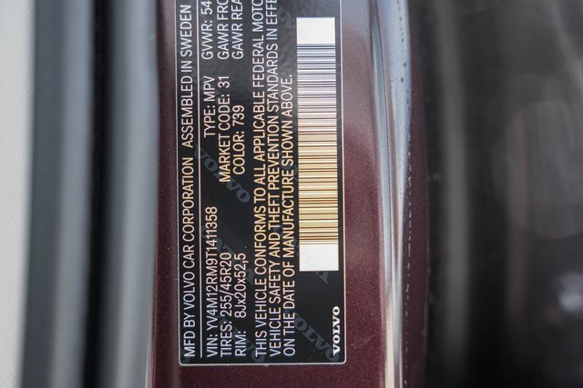 New 2026 Volvo XC60 B5 Ultra w/ Protection Package Premier image 40