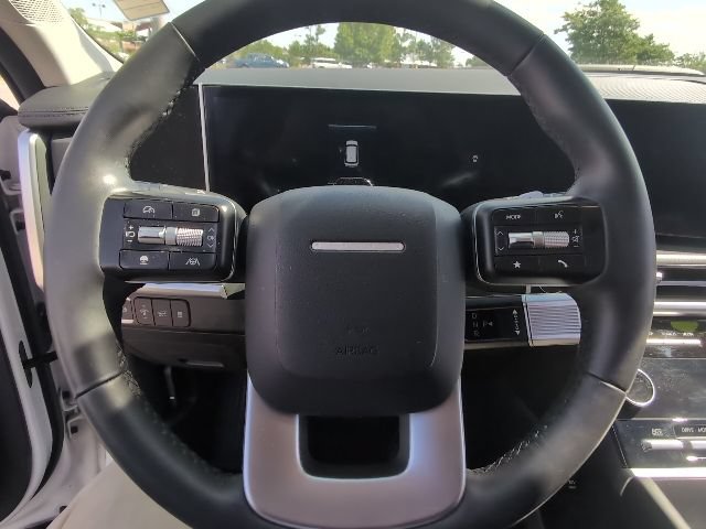 Used 2025 Hyundai Santa Fe SEL AWD/4WD image 16