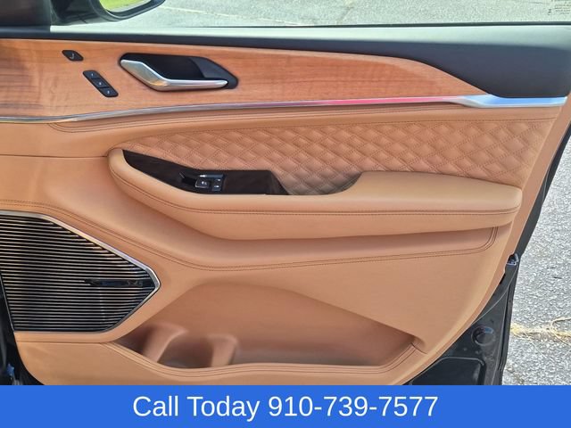 Used 2024 Jeep Grand Cherokee Summit AWD/4WD image 35