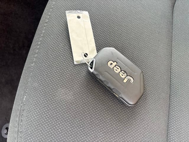 Used 2021 Jeep Wrangler Unlimited Sport AWD/4WD image 28