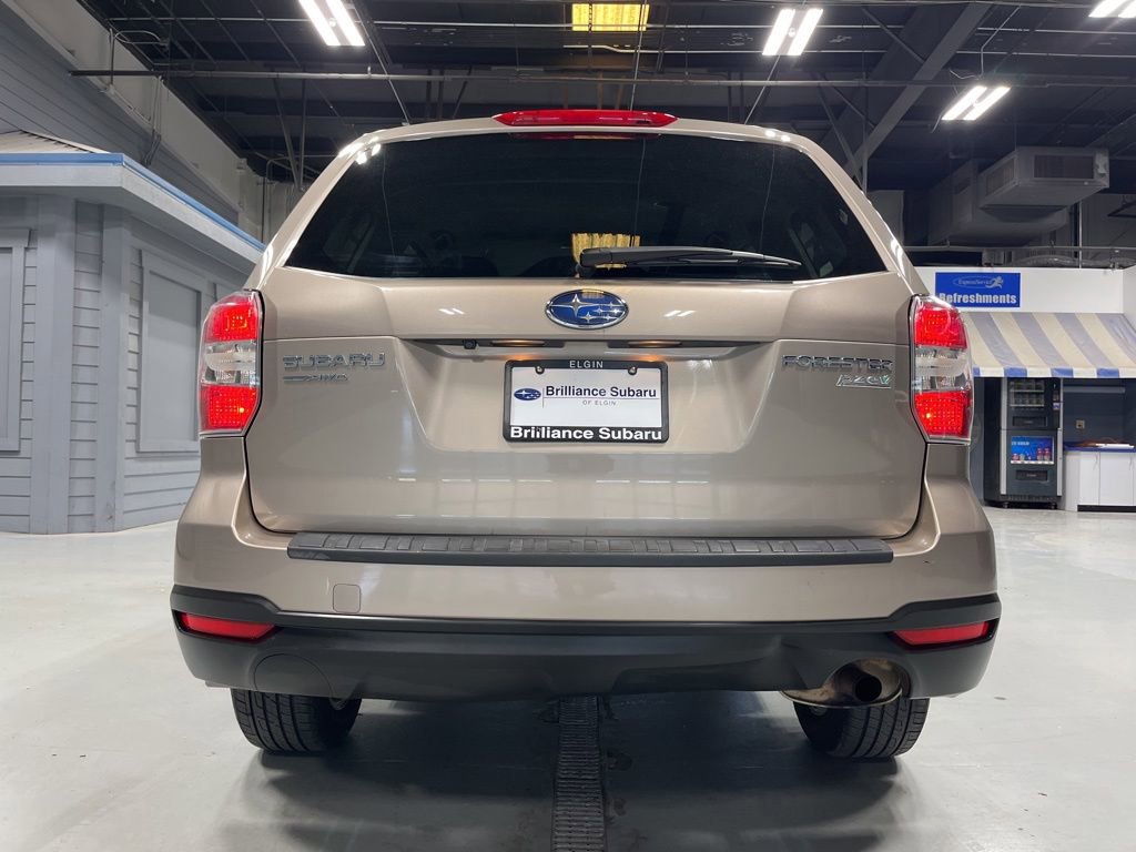 Used 2016 Subaru Forester 2.5i Premium w/ All-Weather Package AWD/4WD image 6