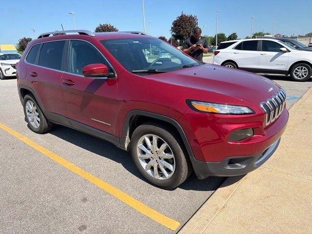 Used 2016 Jeep Cherokee Limited w/ Trailer Tow Group AWD/4WD image 3