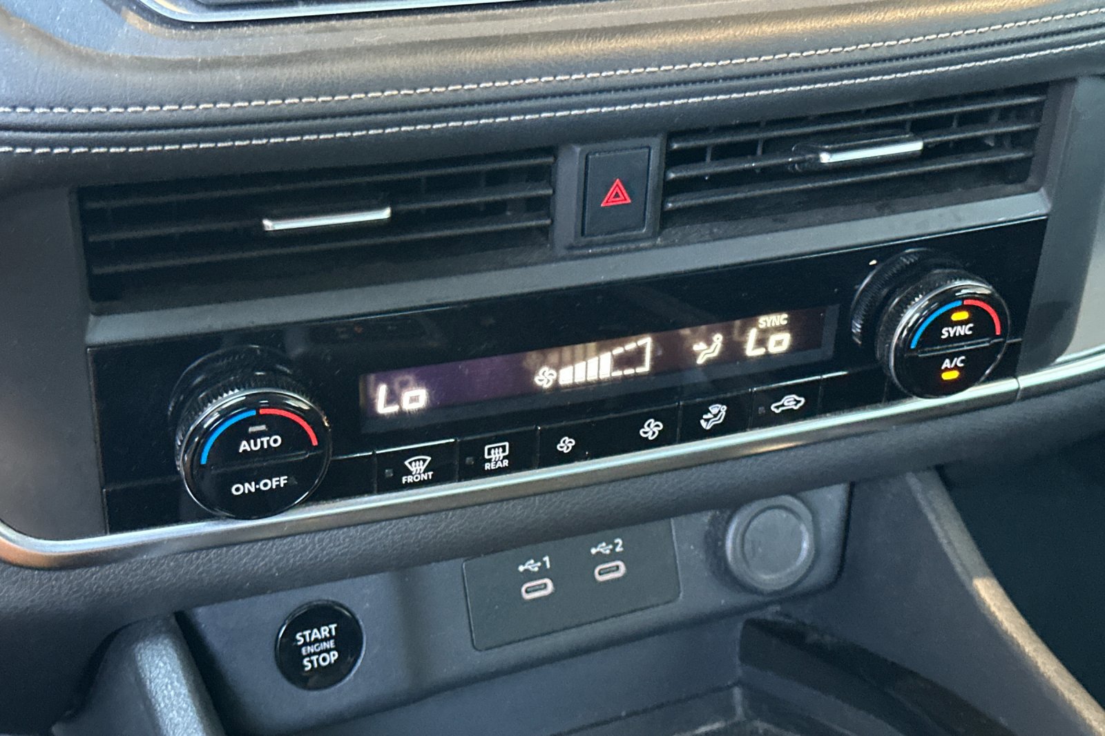 Used 2025 Nissan Rogue SV image 20