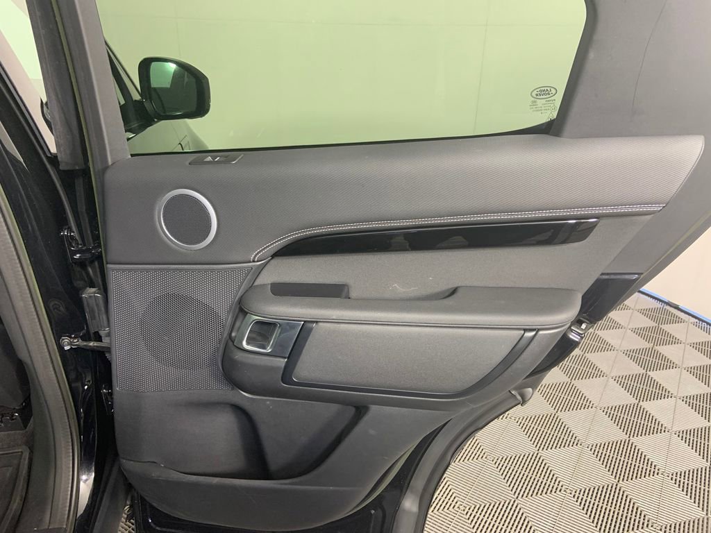 Used 2023 Land Rover Discovery S R-Dynamic AWD/4WD image 14
