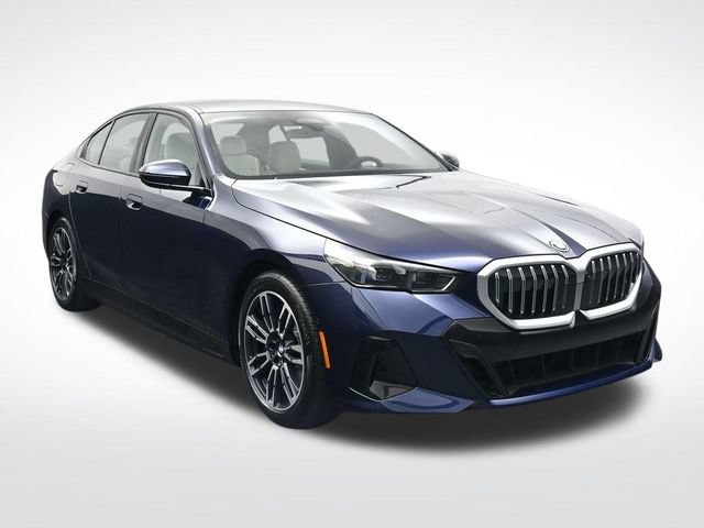 New 2027 BMW 550e xDrive AWD/4WD image 2