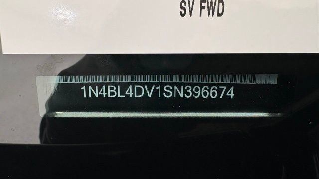 Used 2025 Nissan Altima 2.5 SV image 40