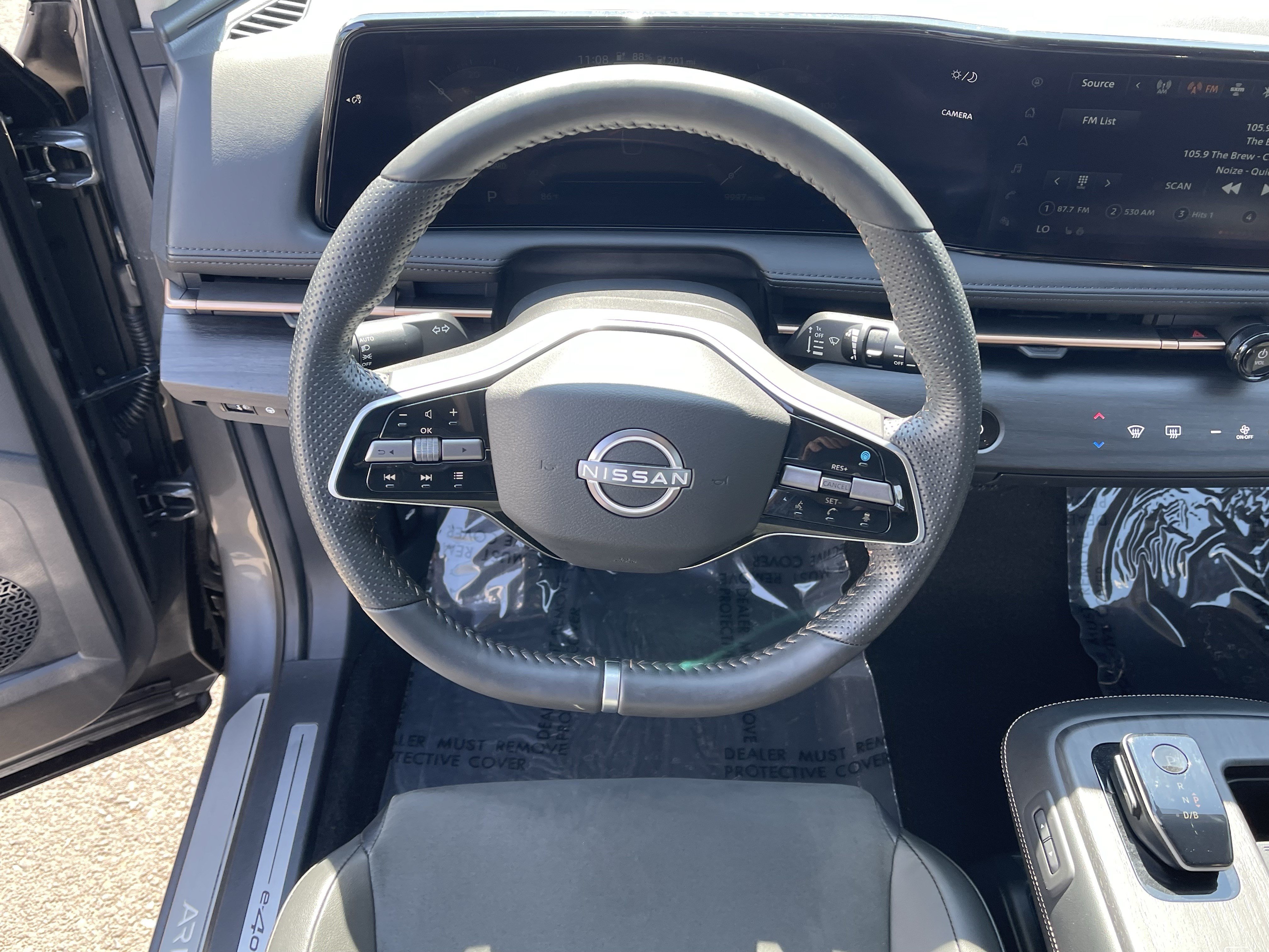 Used 2024 Nissan Ariya AWD image 13