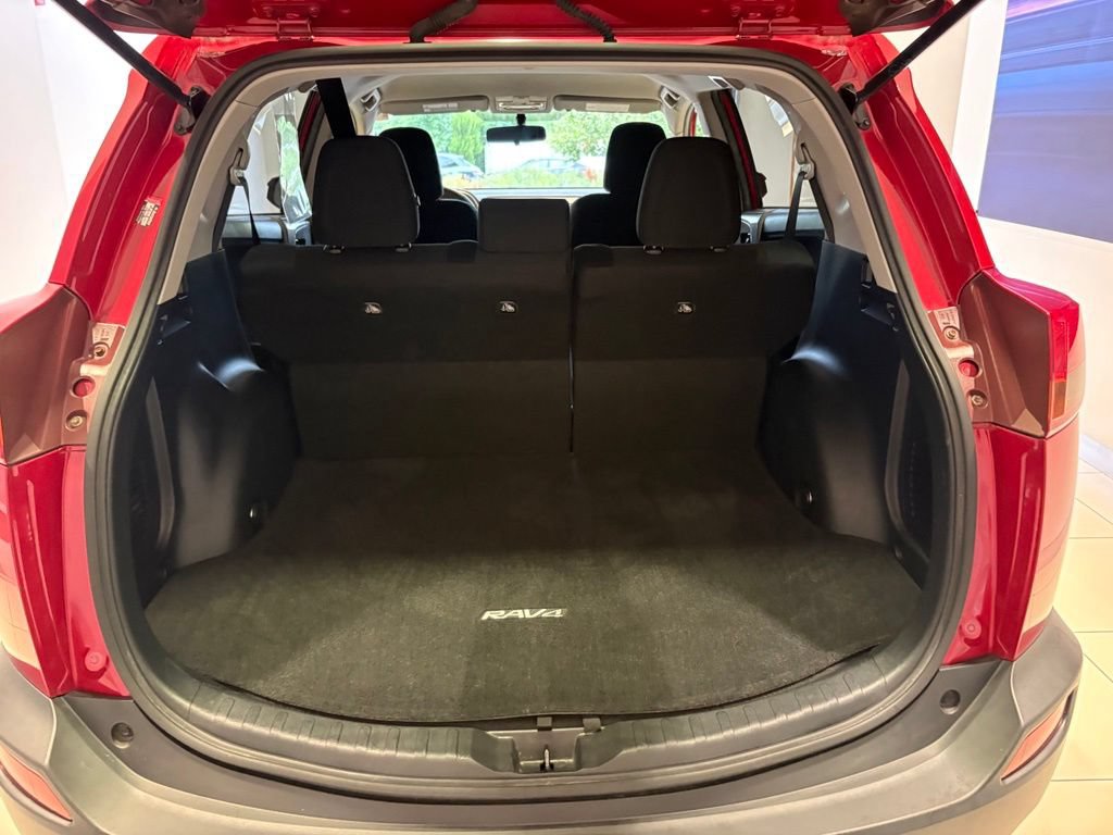 Used 2015 Toyota RAV4 LE AWD/4WD image 19