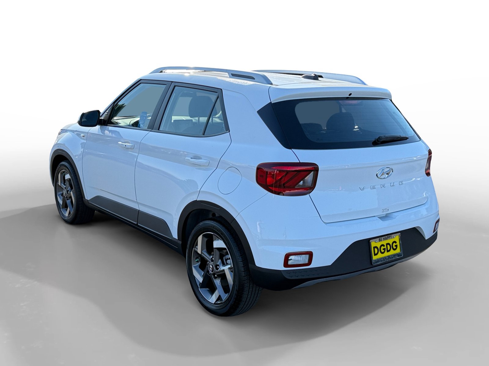 Used 2026 Hyundai Venue SEL FWD image 3