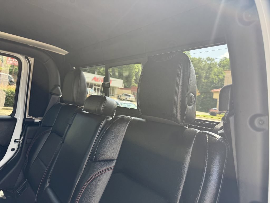 Used 2020 Jeep Gladiator Rubicon AWD/4WD image 34