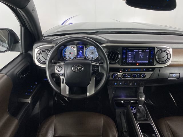 Used 2017 Toyota Tacoma Limited w/ Tow Package AWD/4WD image 17