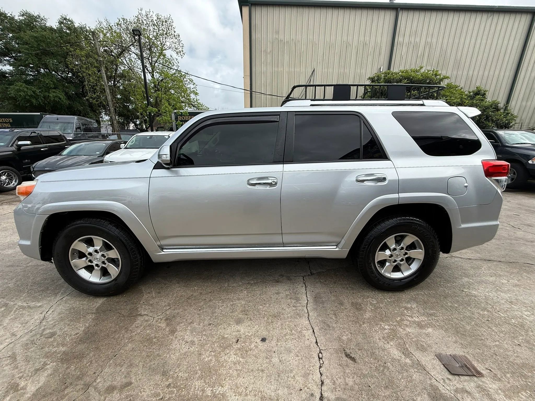 Used 2013 Toyota 4Runner SR5 w/ Convenience Pkg RWD image 4
