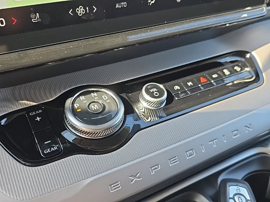 New 2027 Ford Expedition Max Active AWD/4WD image 14
