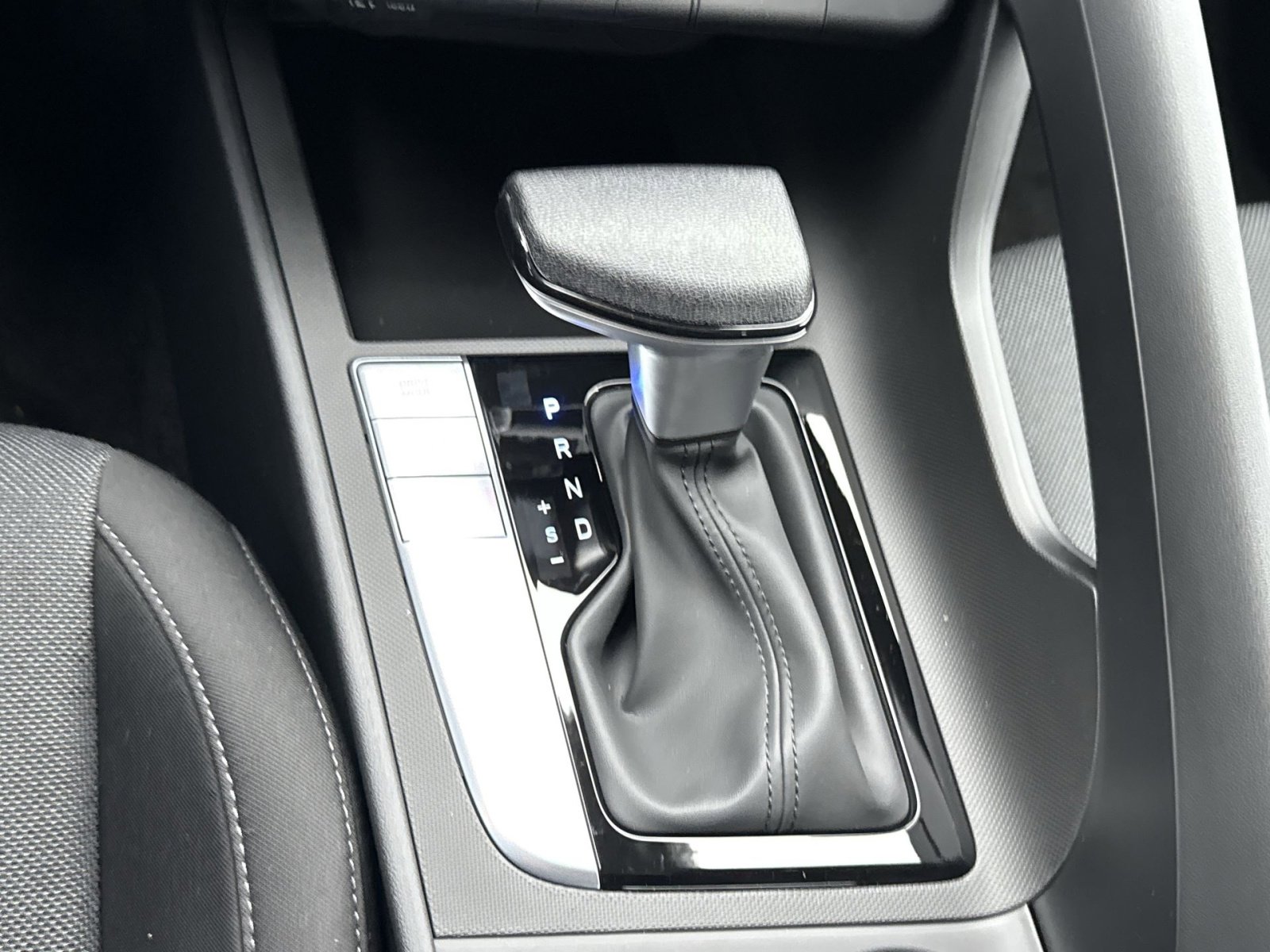 New 2026 Hyundai Elantra SE image 21