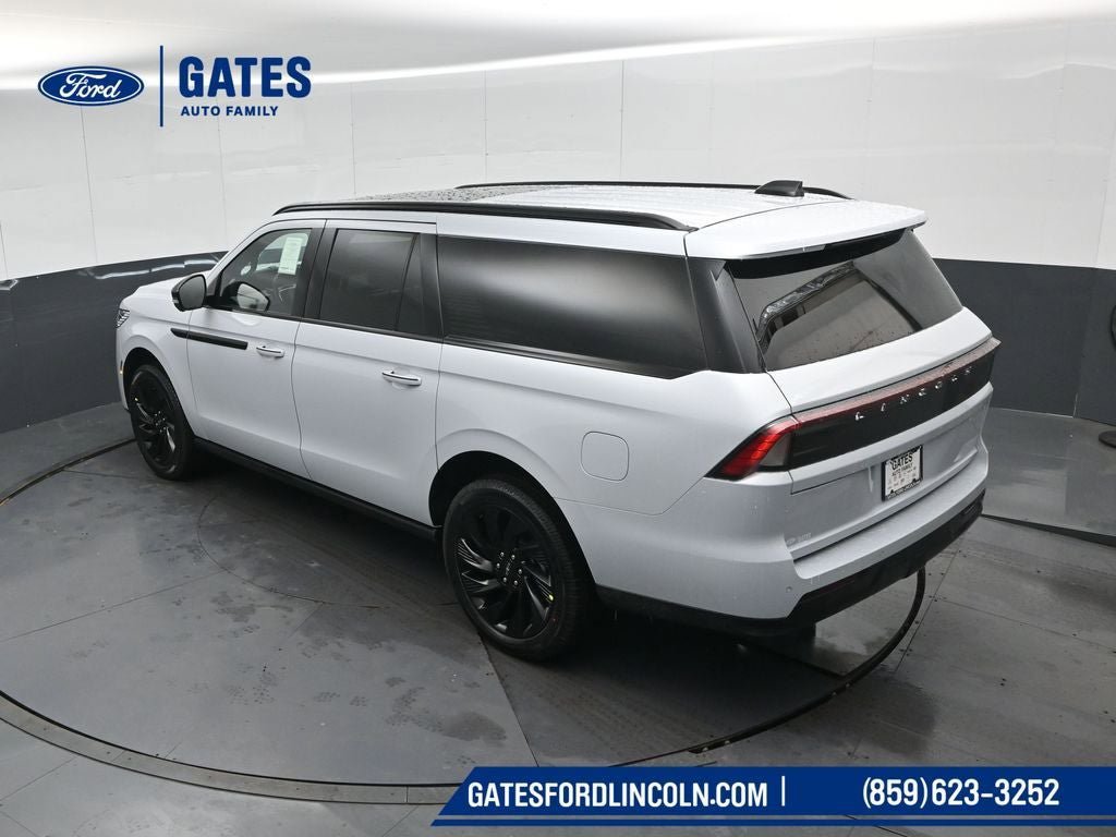 New 2026 Lincoln Navigator L Reserve w/ Jet Appearance Package image 71