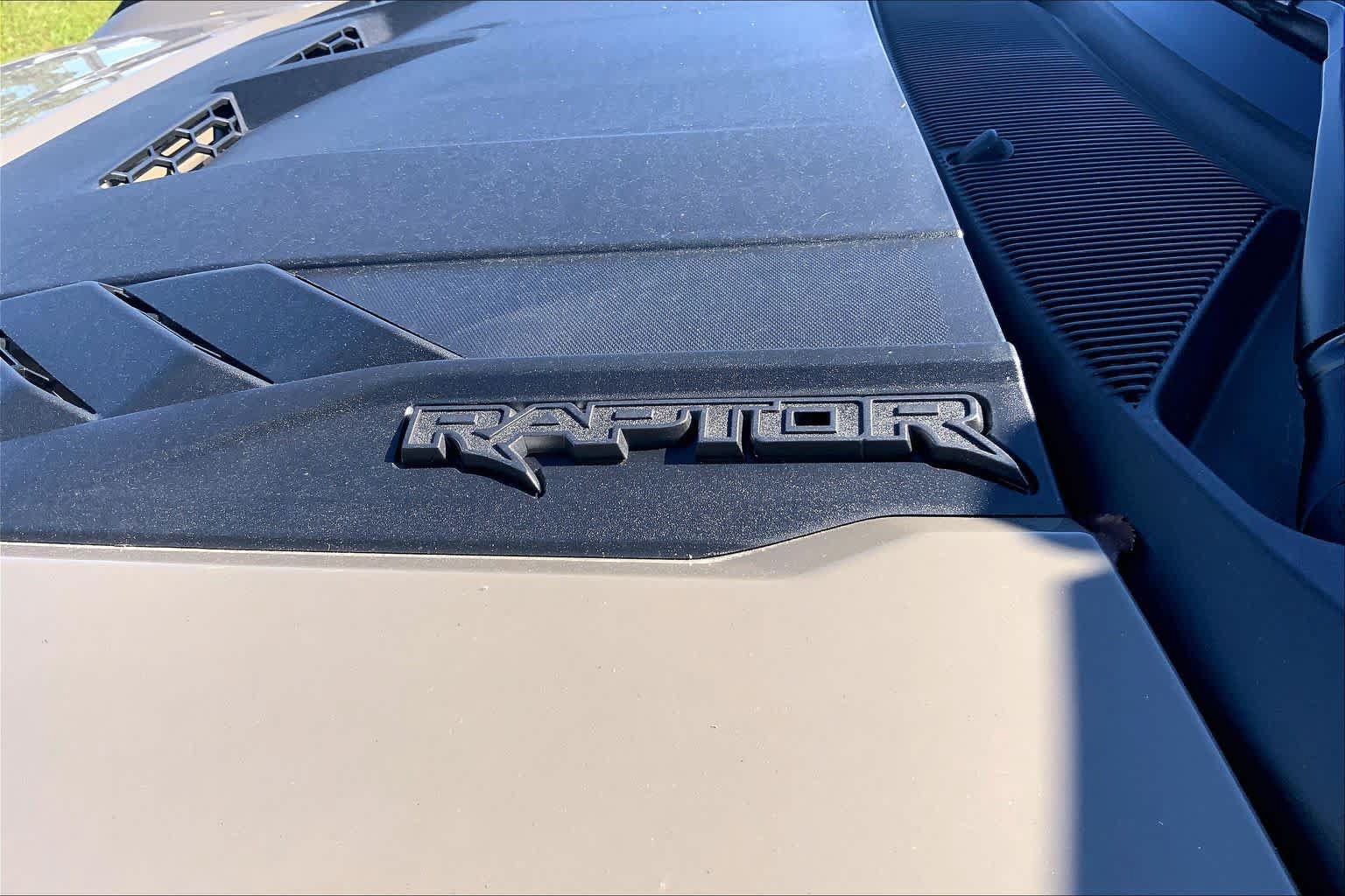 New 2026 Ford Bronco Raptor w/ Interior Carbon Fiber Pack AWD/4WD image 15