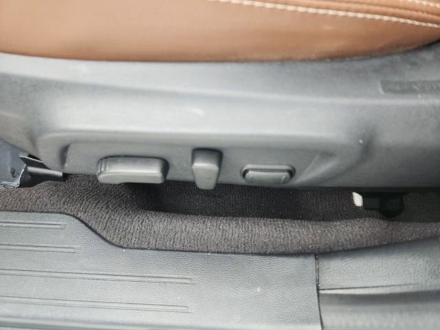 Used 2018 Subaru Outback 3.6R Touring image 30