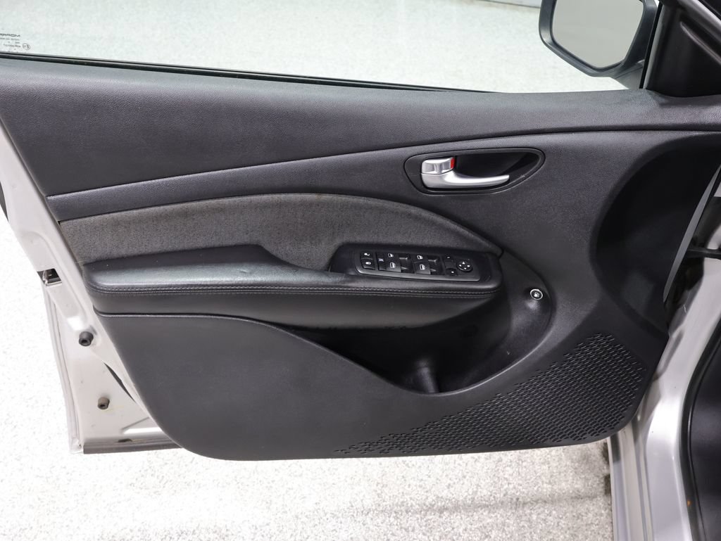 Used 2013 Dodge Dart Aero FWD image 12