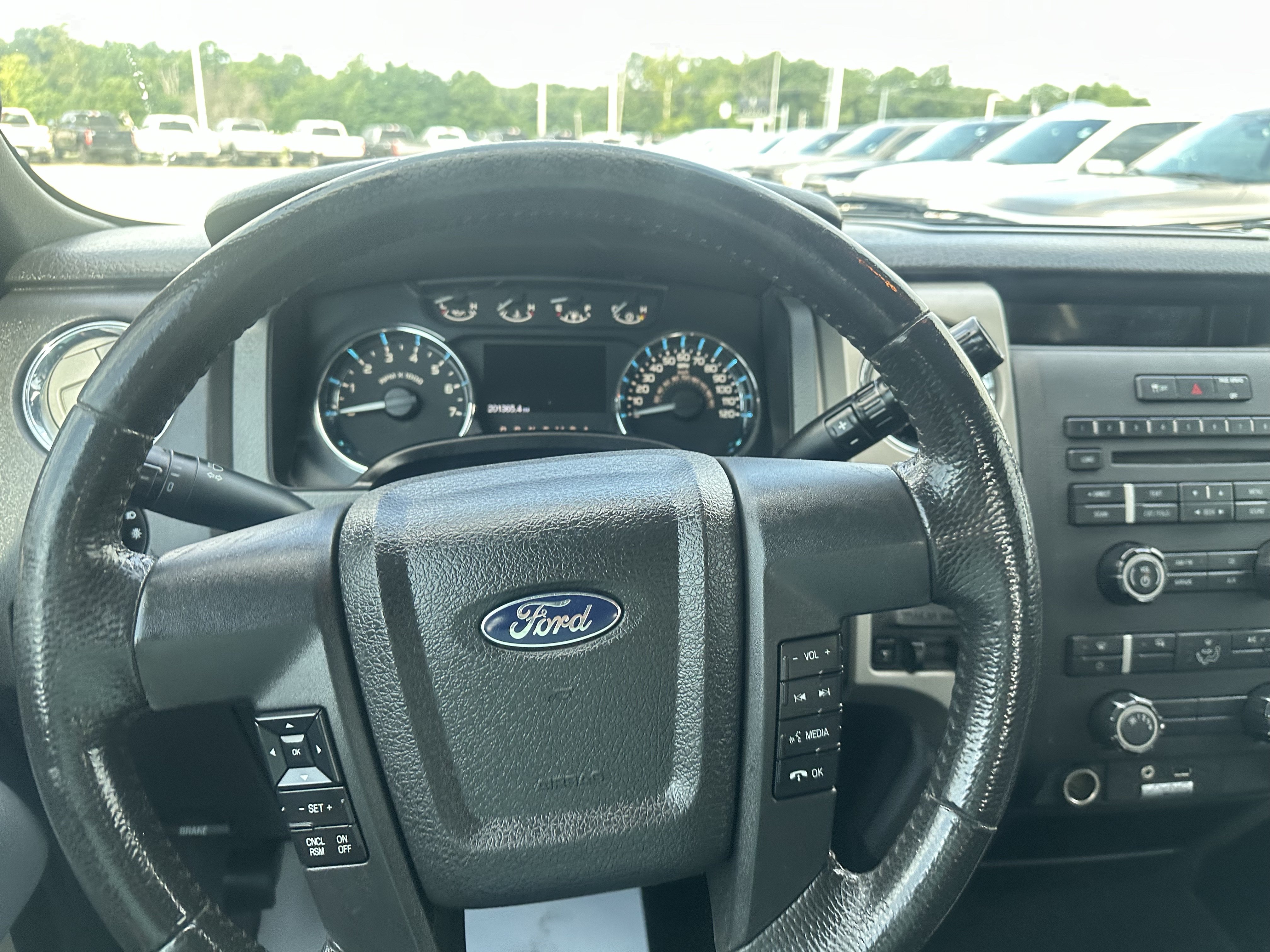 Used 2012 Ford F150 XLT w/ XLT Chrome Pkg AWD/4WD image 16