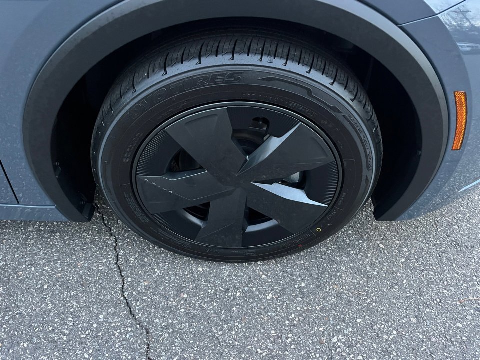 New 2026 Toyota Prius LE image 22